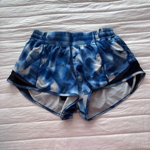 Hotty Hot Low-Rise Lined Short 2.5". Size 6